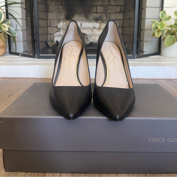 Jessica Simpson Pumps - Picture 3 of 5